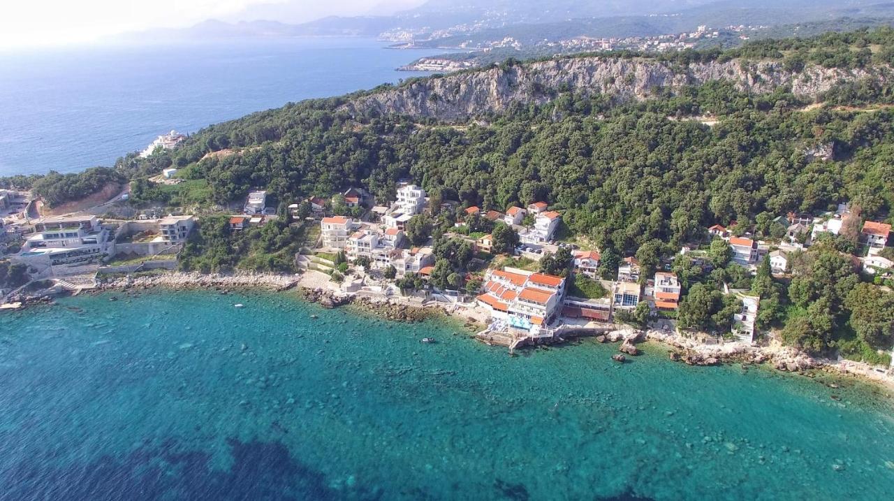 Azzure Apartment Ulcinj Exterior foto